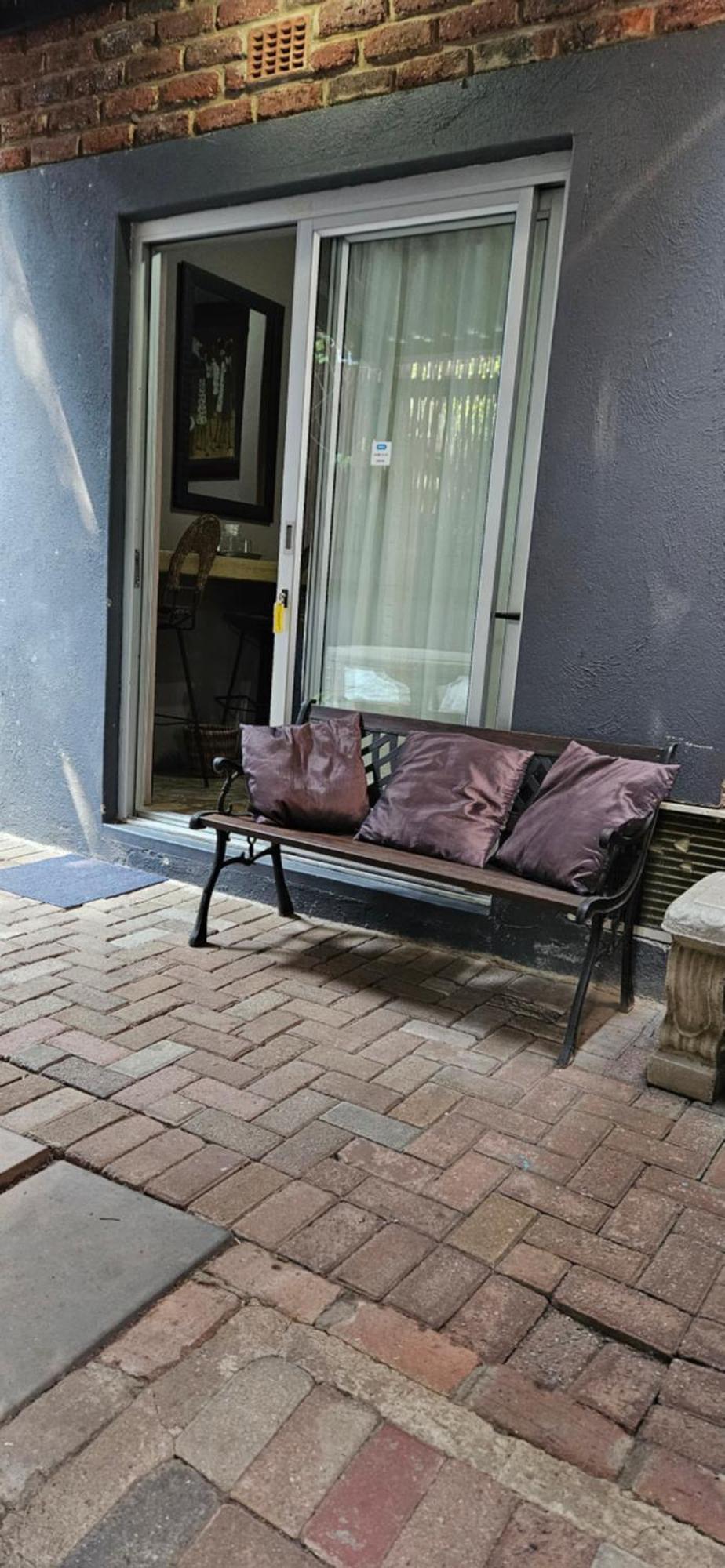 Old Vic Travellers Inn Nelspruit Mbombela Buitenkant foto