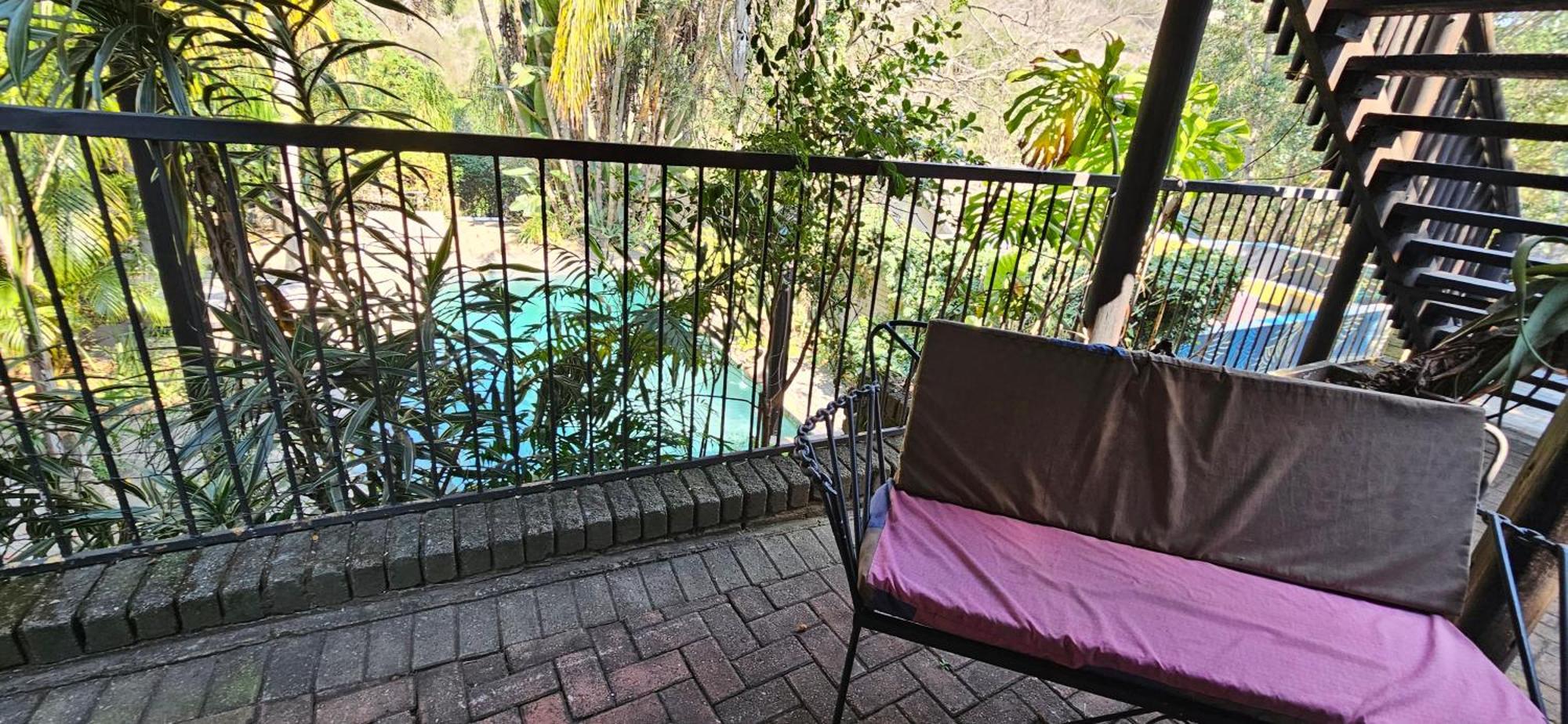 Old Vic Travellers Inn Nelspruit Mbombela Buitenkant foto