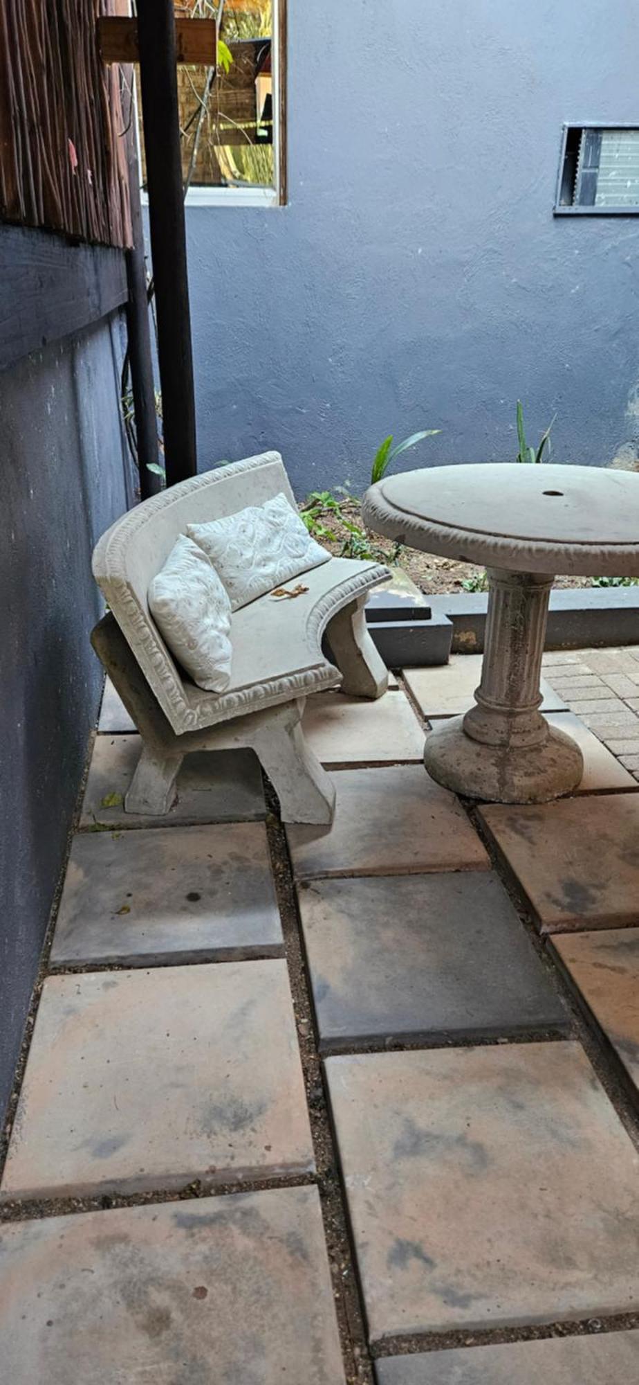 Old Vic Travellers Inn Nelspruit Mbombela Buitenkant foto
