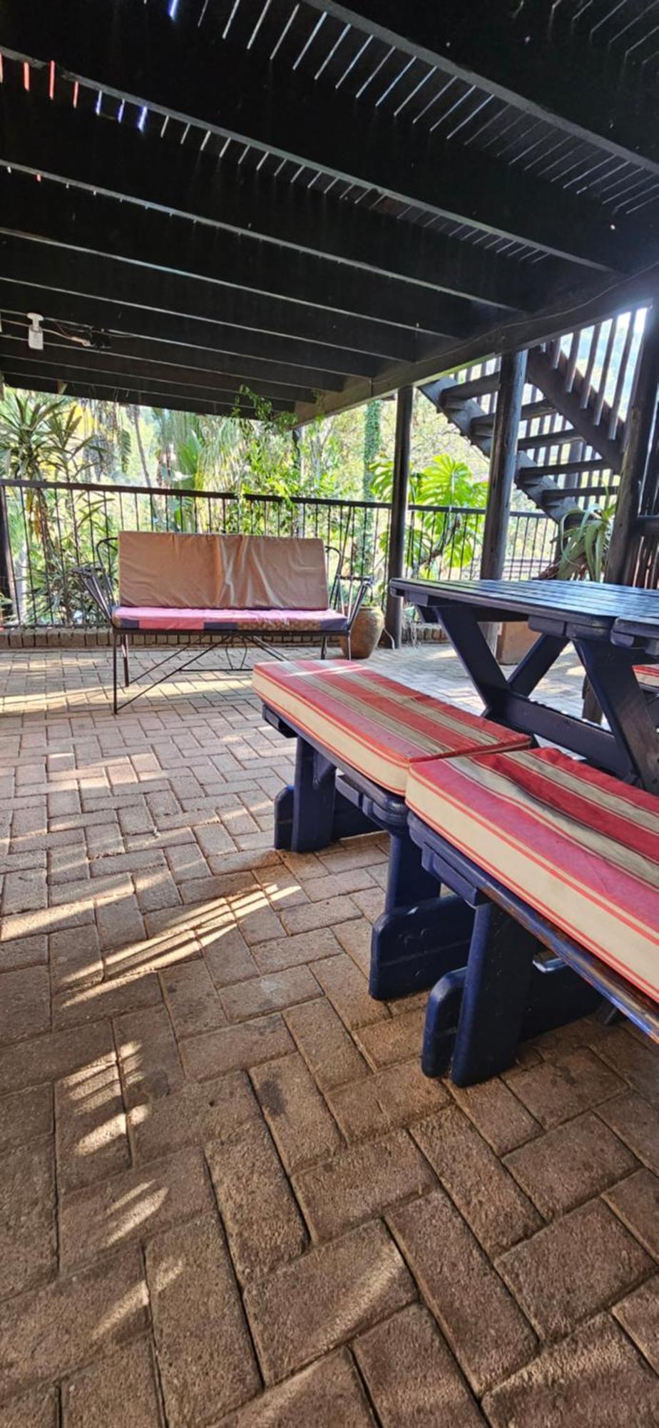 Old Vic Travellers Inn Nelspruit Mbombela Buitenkant foto