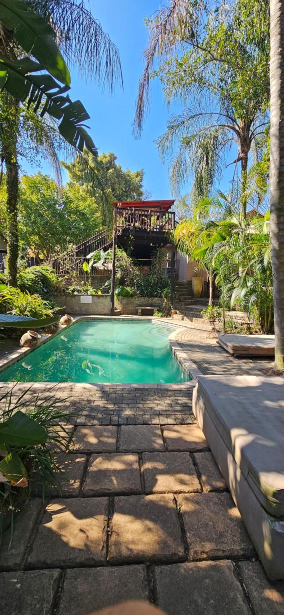 Old Vic Travellers Inn Nelspruit Mbombela Buitenkant foto