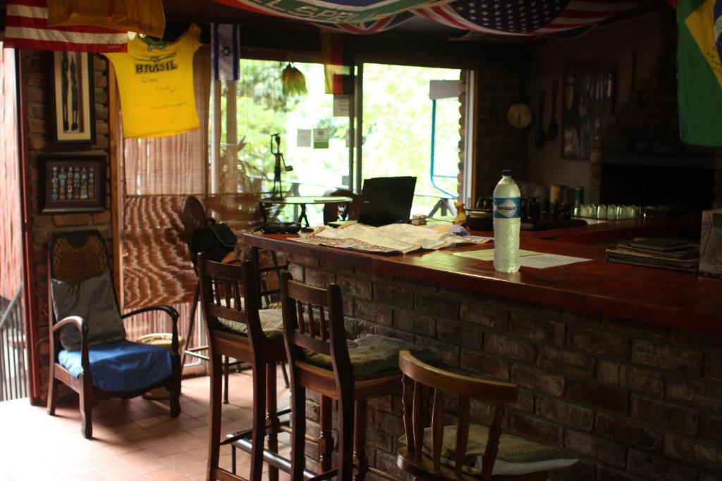 Old Vic Travellers Inn Nelspruit Mbombela Buitenkant foto
